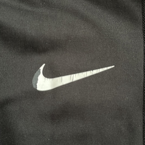 Nike Pro 26” Inseam Dri-Fit Leggings! - Picture 4 of 4